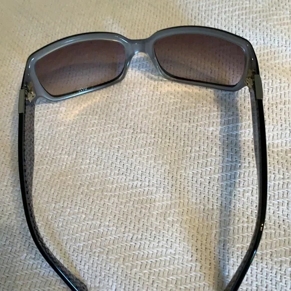 Coach sunglasses with case new - Picture 8 of 15
